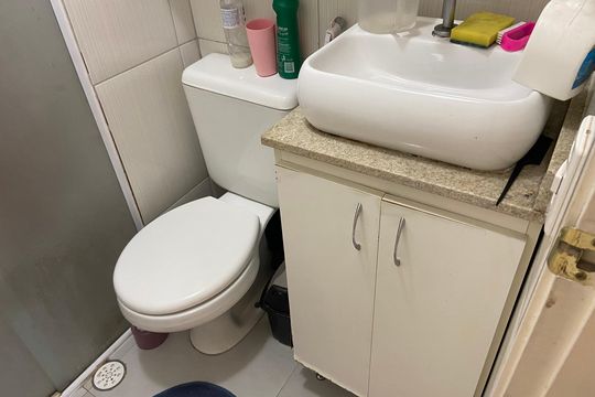 Banheiro de apartamento à venda com 3 quartos, 55m² em Raposo Tavares, São Paulo