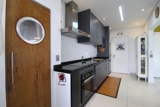 Cozinha de apartamento para alugar com 2 quartos, 102m² em Moema, São Paulo