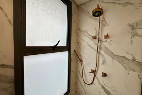 Banheiro 1 de apartamento para alugar com 3 quartos, 103m² em Itaim Bibi, São Paulo