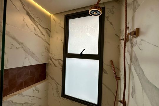 Banheiro 1 de apartamento para alugar com 3 quartos, 103m² em Itaim Bibi, São Paulo