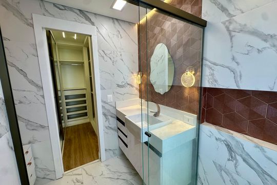 Banheiro 1 de apartamento para alugar com 3 quartos, 103m² em Itaim Bibi, São Paulo