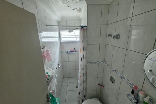 Banheiro de apartamento à venda com 2 quartos, 41m² em Sumarezinho, São Paulo