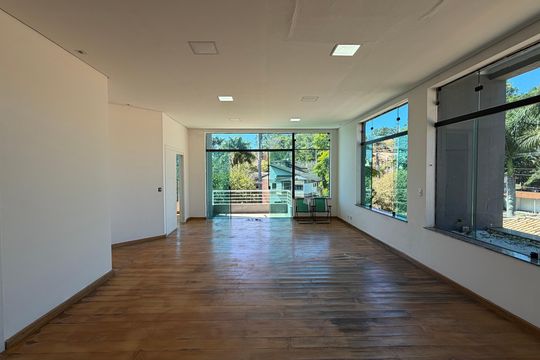 Casa de Condomínio para alugar com 5 quartos, 384m² em Residencial Euroville, Carapicuíba