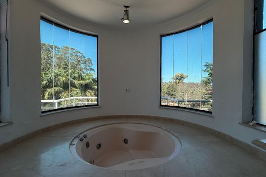 Casa de Condomínio para alugar com 5 quartos, 384m² em Residencial Euroville, Carapicuíba