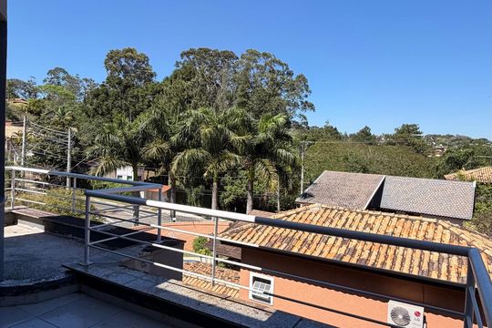 Casa de Condomínio para alugar com 5 quartos, 384m² em Residencial Euroville, Carapicuíba
