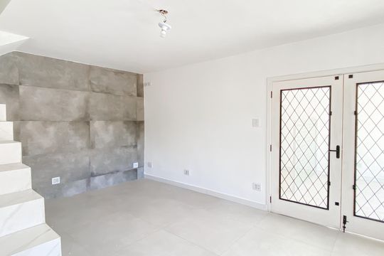 Sala de casa para alugar com 3 quartos, 100m² em Parque Boturussu, São Paulo