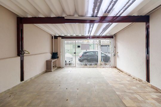 Garagem de casa à venda com 3 quartos, 160m² em Vila Sao Francisco (zona Sul), São Paulo