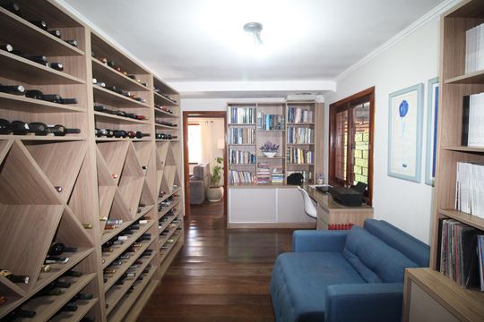 Escritório de casa à venda com 2 quartos, 200m² em Jardim Itu, Porto Alegre