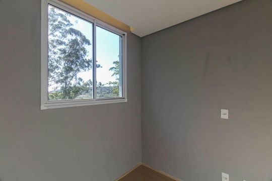 Quarto 1 de apartamento para alugar com 2 quartos, 34m² em Cidade São Mateus, São Paulo