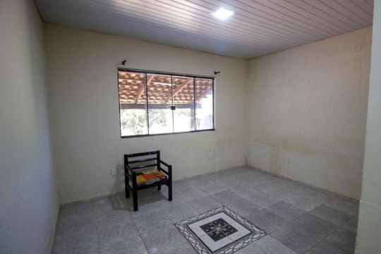 Casa de Condomínio à venda com 2 quartos, 72m² em Conjunto 04, Brasília