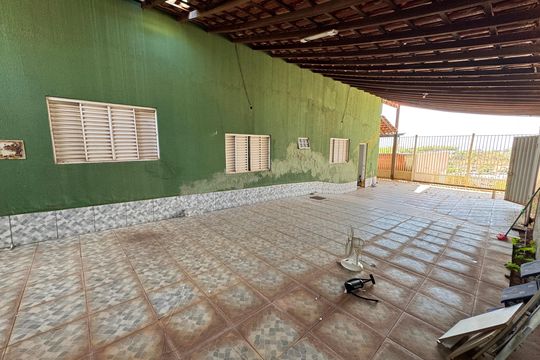Casa à venda com 3 quartos, 300m² em Distrito Federal, Brasília