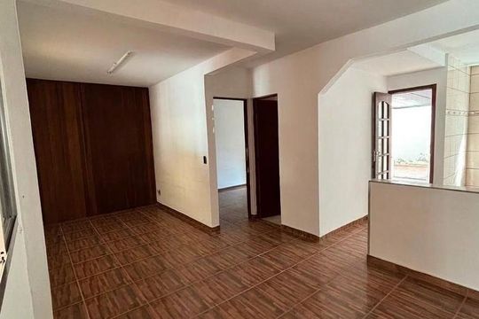 Casa à venda com 3 quartos, 260m² em Parque Cisper, São Paulo