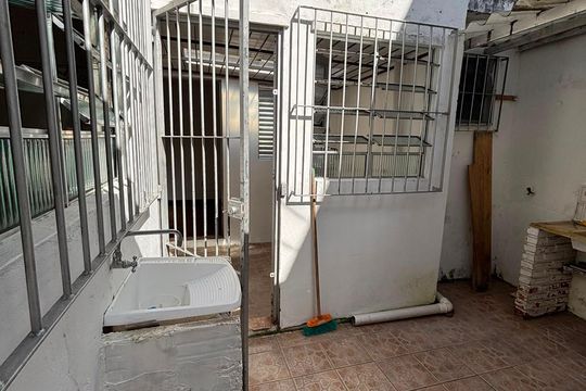 Área externa de casa à venda com 3 quartos, 260m² em Parque Cisper, São Paulo