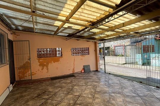 Garagem de casa à venda com 3 quartos, 260m² em Parque Cisper, São Paulo