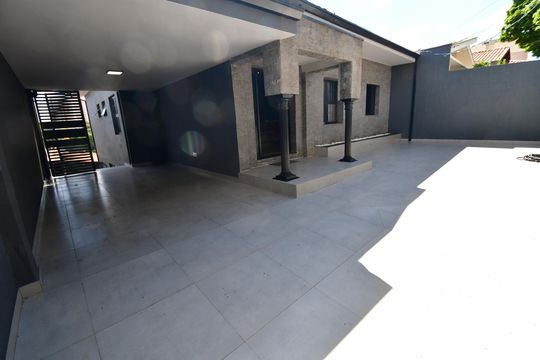 Garagem de casa à venda com 4 quartos, 232m² em Chácara da Barra, Campinas