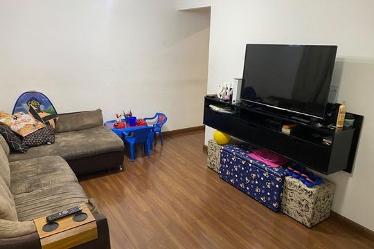 Casa de Condomínio à venda com 2 quartos, 65m² em Vila Zat, São Paulo