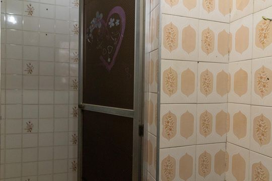 Banheiro de casa para alugar com 1 quarto, 70m² em Honório Gurgel, Rio de Janeiro