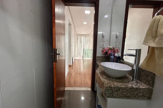 Casa para alugar com 3 quartos, 410m² em Milanez, Contagem