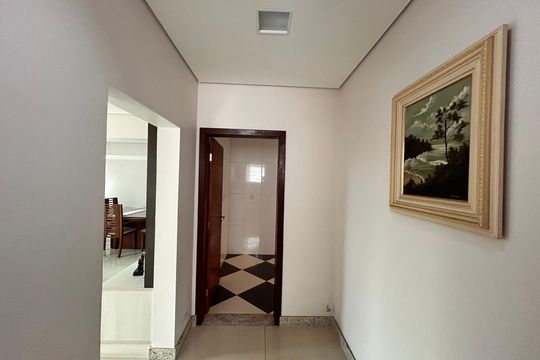 Casa para alugar com 3 quartos, 410m² em Milanez, Contagem