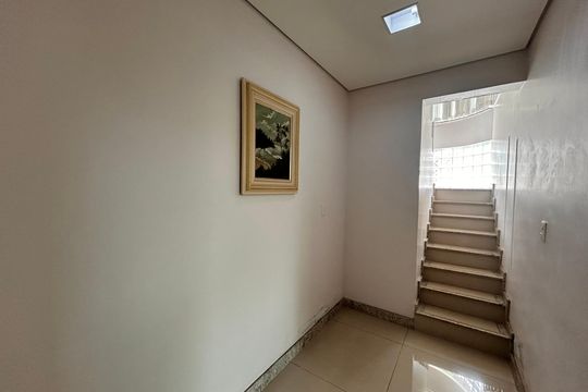 Casa para alugar com 3 quartos, 410m² em Milanez, Contagem