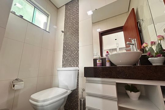 Casa para alugar com 3 quartos, 410m² em Milanez, Contagem