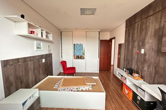 Casa para alugar com 3 quartos, 410m² em Milanez, Contagem