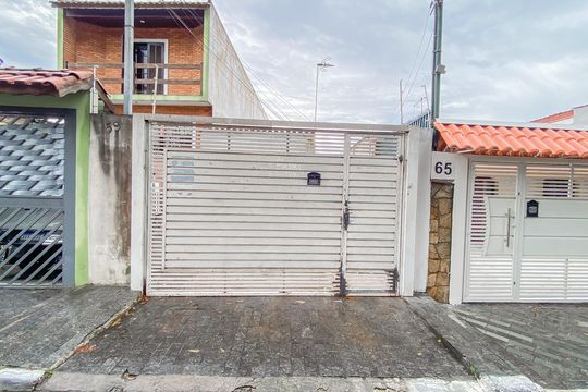 Fachada  de casa à venda com 1 quarto, 290m² em Engenheiro Goulart, São Paulo