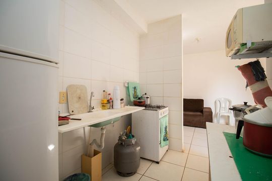 Cozinha e Área de Serviço de apartamento à venda com 2 quartos, 47m² em Vila Planalto, Brasília