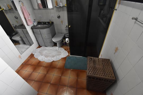 Banheiro de casa à venda com 3 quartos, 160m² em Xaxim, Curitiba