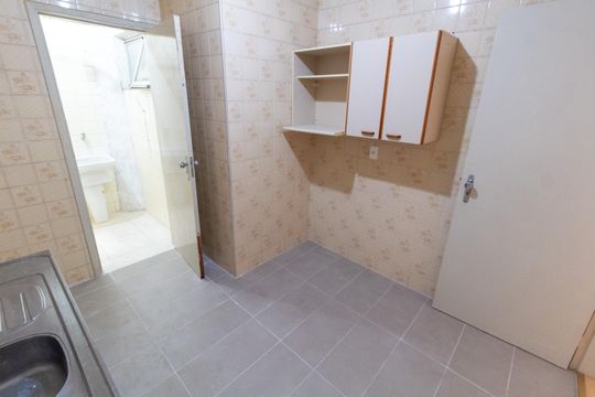 Cozinha de apartamento para alugar com 1 quarto, 70m² em Bosque, Campinas