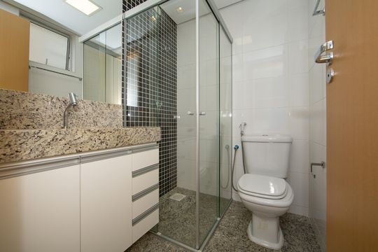 BANHEIRO1 de apartamento à venda com 2 quartos, 53m² em Serra, Belo Horizonte