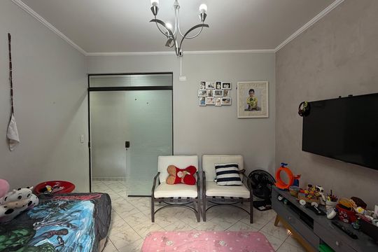 Casa para alugar com 3 quartos, 210m² em Vila Merces, Carapicuíba