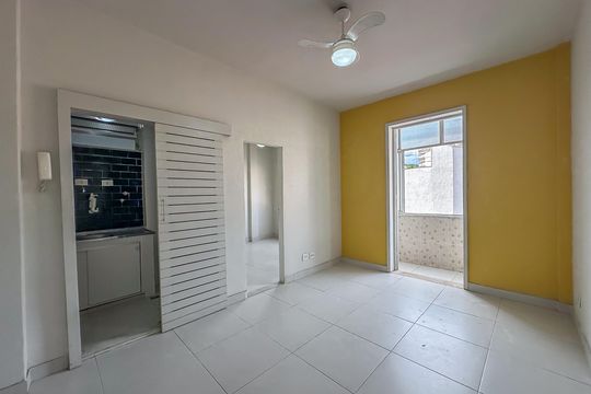 Apartamento para alugar com 1 quarto, 45m² em Centro, Rio de Janeiro