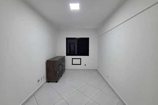 Suíte 1 de apartamento para alugar com 2 quartos, 90m² em Guilhermina, Praia Grande