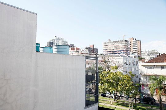 Sala Vista de apartamento à venda com 3 quartos, 121m² em Bela Vista, Porto Alegre