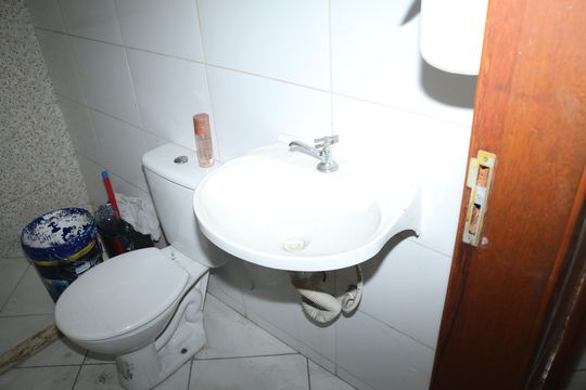 Banheiro de casa para alugar com 1 quarto, 70m² em Califórnia, Nova Iguaçu