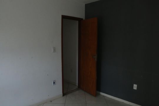 quarto de casa para alugar com 1 quarto, 70m² em Califórnia, Nova Iguaçu