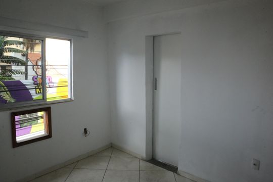 sala de casa para alugar com 1 quarto, 70m² em Califórnia, Nova Iguaçu