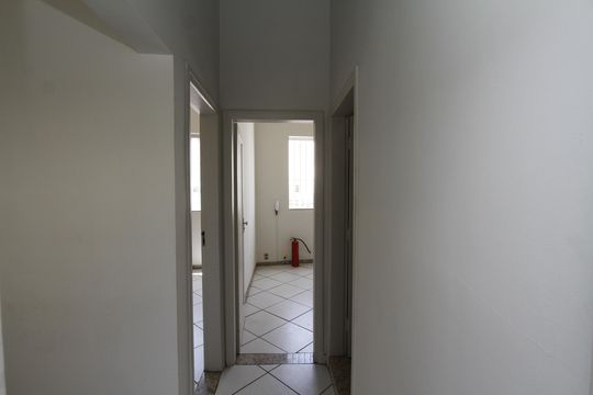 Corredor de apartamento para alugar com 3 quartos, 200m² em Prado, Belo Horizonte