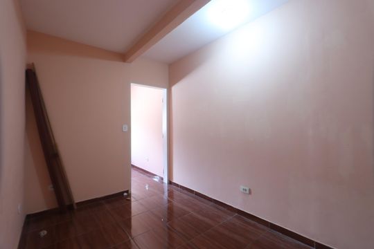 Sala de casa para alugar com 1 quarto, 38m² em Parque Colonial, São Paulo