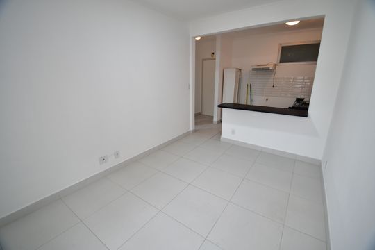 Sala de apartamento para alugar com 1 quarto, 45m² em Cambuí, Campinas