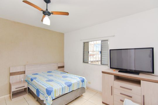 Quarto 2 de casa para alugar com 2 quartos, 80m² em Jardim Santa Maria, Guarulhos