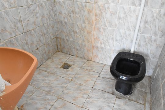 Banheiro de casa para alugar com 1 quarto, 40m² em Jundiaí Mirim, Jundiaí