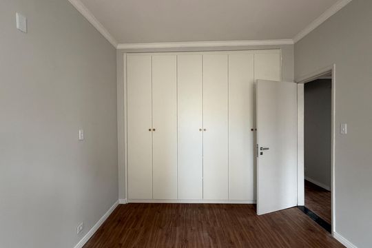 Suíte de apartamento para alugar com 2 quartos, 122m² em Gonzaga, Santos