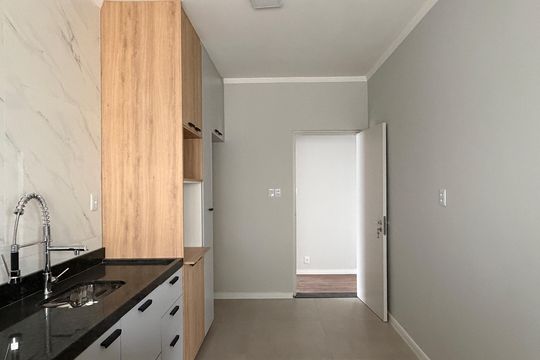 Cozinha e Área de Serviço de apartamento para alugar com 2 quartos, 122m² em Gonzaga, Santos