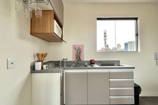 Cozinha de apartamento para alugar com 1 quarto, 32m² em Mirandópolis, São Paulo