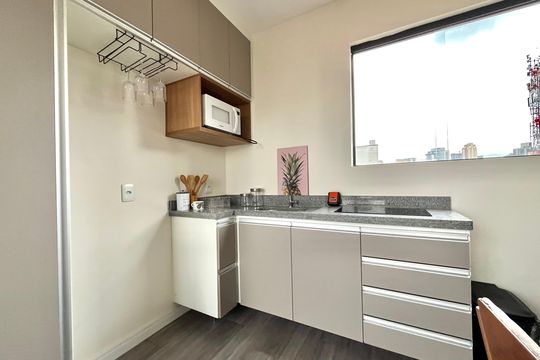 Cozinha de apartamento para alugar com 1 quarto, 32m² em Mirandópolis, São Paulo
