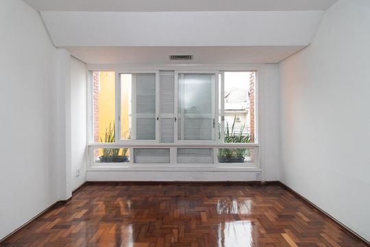 Sala/Quarto de apartamento para alugar com 1 quarto, 28m² em Cidade Baixa, Porto Alegre