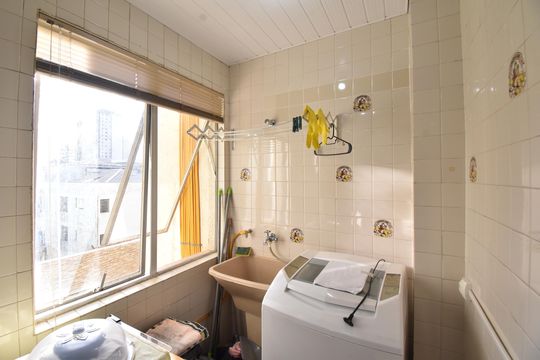 Área de Serviço do Studio de apartamento à venda com 1 quarto, 50m² em Batel, Curitiba