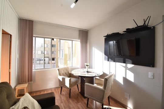 Apartamento à venda com 1 quarto, 50m² em Batel, Curitiba
